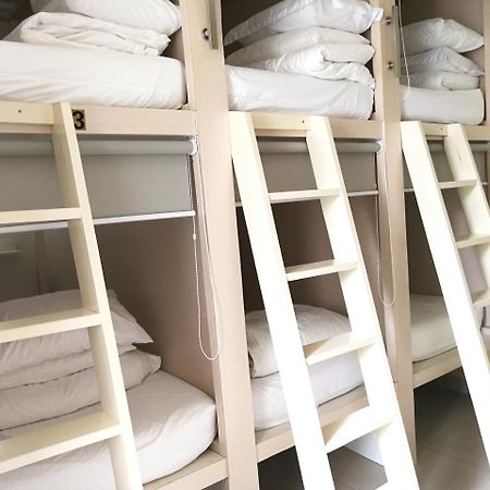 Homiestay Jakarta Eksteriør bilde