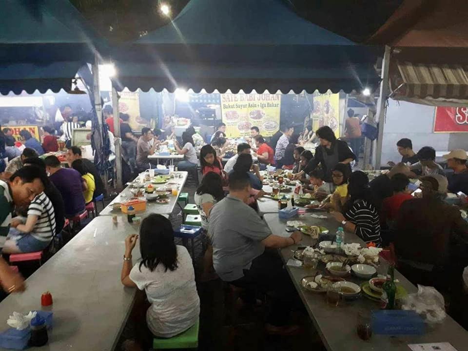 Homiestay Jakarta Eksteriør bilde