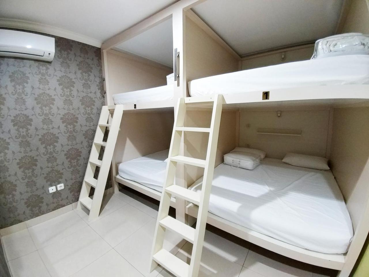 Homiestay Jakarta Eksteriør bilde