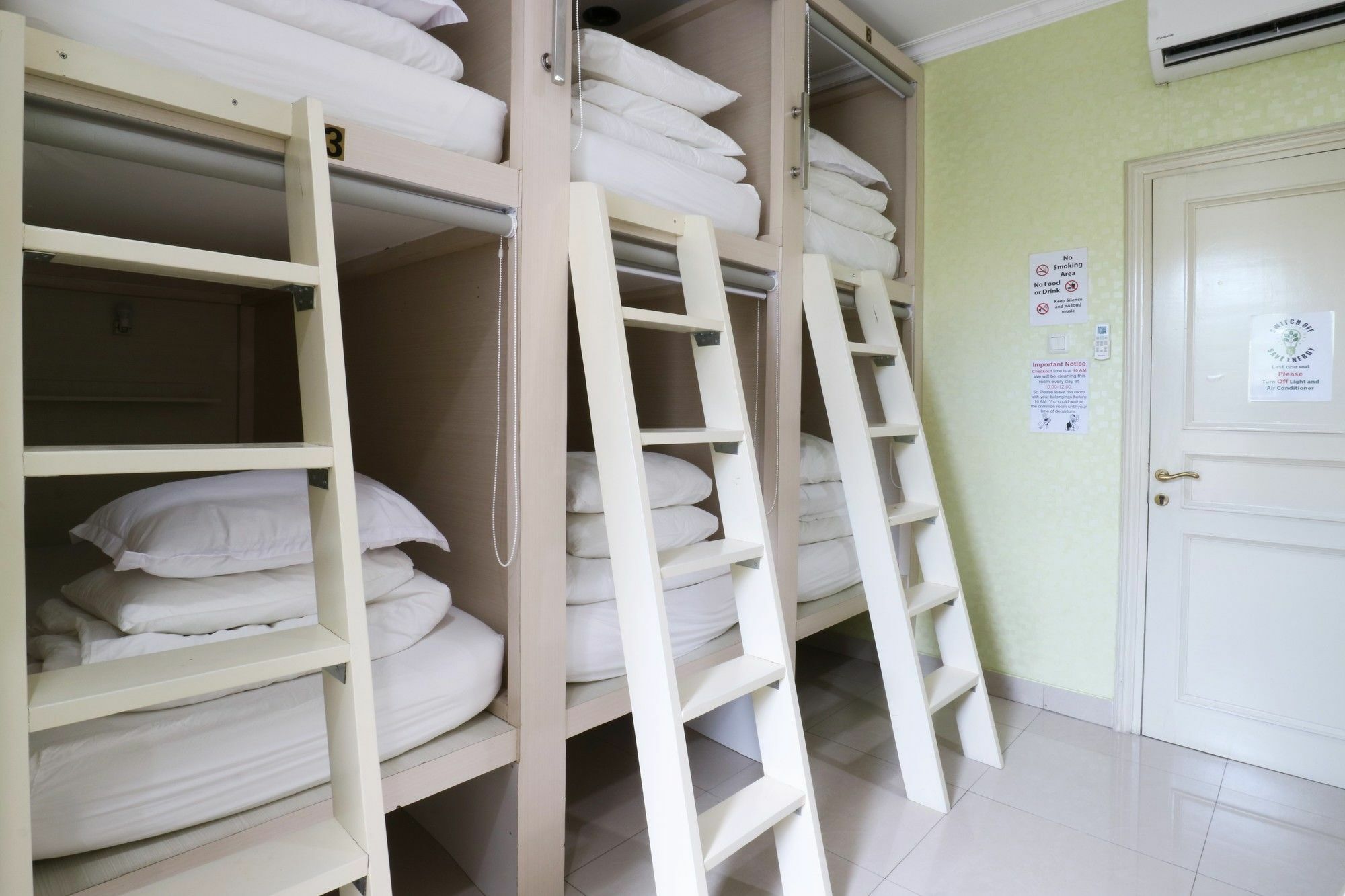 Homiestay Jakarta Eksteriør bilde